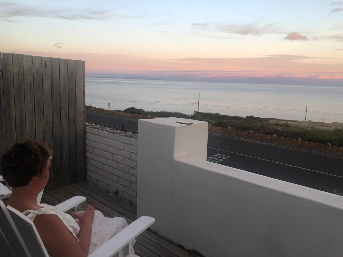 Ollava Guesthouse Simonʼs Town Eksteriør bilde